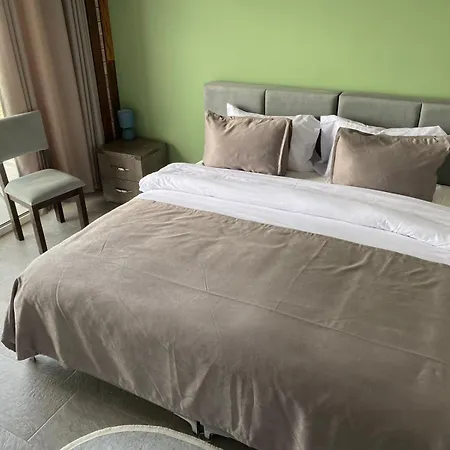 Hotel Pamja E Qyteteve *