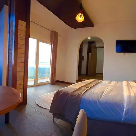 Pamja E Qyteteve * Krujë