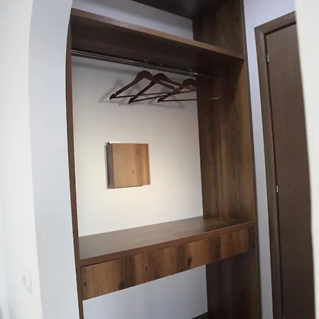 Hotel Pamja E Qyteteve *