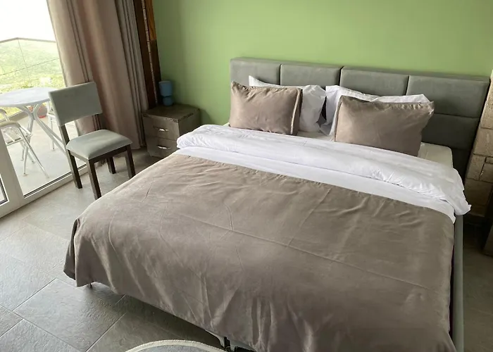 호텔 Pamja E Qyteteve *