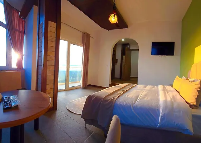 Pamja E Qyteteve * Круя