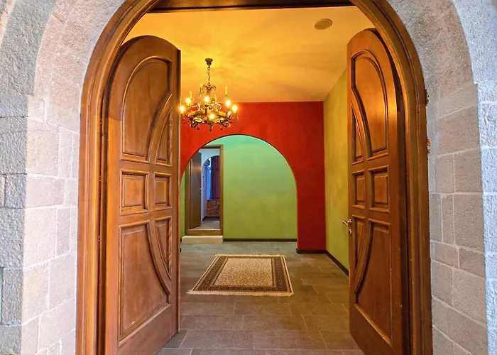 호텔 Pamja E Qyteteve *