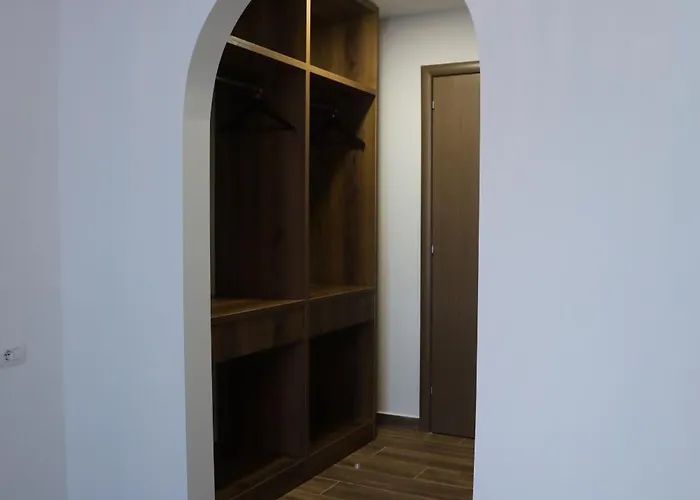 호텔 Pamja E Qyteteve *